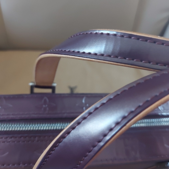 Louis Vuitton Shelton - Picture 14 of 16